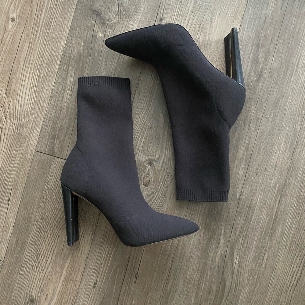 Chic Black Aldo Booties✨🖤